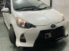 https://riyasewana.com/uploads/toyota-aqua-s-301518066574.jpg