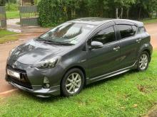 Toyota AQUA S Limited 2012 Car