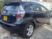 https://riyasewana.com/uploads/toyota-aqua-s-3091500673.jpg