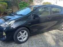 https://riyasewana.com/uploads/toyota-aqua-s-309150072.jpg