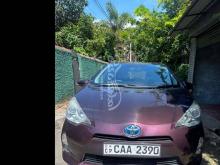 Toyota Aqua S Grade 2014 Car
