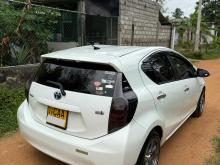 https://riyasewana.com/uploads/toyota-aqua-s-316055517815.jpg