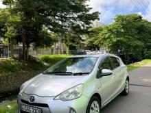 Toyota Aqua S Grade 2014 Car