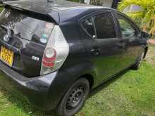 https://riyasewana.com/uploads/toyota-aqua-s-3171007574.jpg