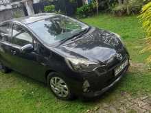 Toyota Aqua S Limited 2013 Car