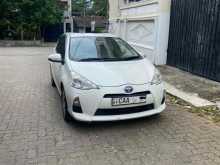 https://riyasewana.com/uploads/toyota-aqua-s-319274922333.jpg