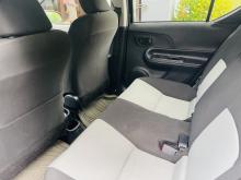 https://riyasewana.com/uploads/toyota-aqua-s-415221817964.jpg