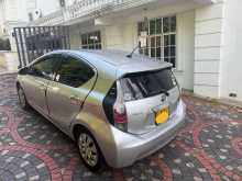 https://riyasewana.com/uploads/toyota-aqua-s-41741404173.jpg