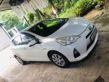 Toyota Aqua S Grade 2012 Car