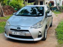 Toyota Aqua S 2012 Car