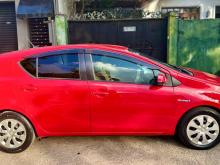 Toyota Aqua S Grade 2014 Car