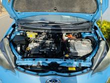 https://riyasewana.com/uploads/toyota-aqua-s-610021218005.jpg