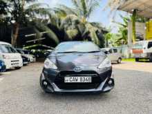https://riyasewana.com/uploads/toyota-aqua-s-6124819722.jpg