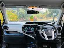 https://riyasewana.com/uploads/toyota-aqua-s-619450022342.jpg