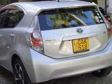 https://riyasewana.com/uploads/toyota-aqua-s-71034054552.jpg