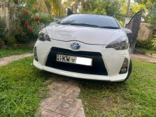 Toyota Aqua S Limited 2012 Car