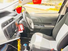 https://riyasewana.com/uploads/toyota-aqua-s-715254810656.jpg
