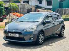 https://riyasewana.com/uploads/toyota-aqua-s-81300084812.jpg