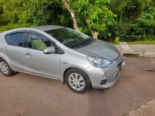 https://riyasewana.com/uploads/toyota-aqua-s-81424226166.jpg