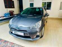 Toyota Aqua S Grade 2013 Car