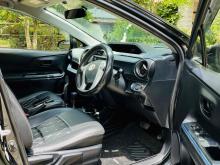 https://riyasewana.com/uploads/toyota-aqua-s-97572424203.jpg