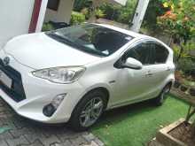 https://riyasewana.com/uploads/toyota-aqua-safety-9163818202.jpg