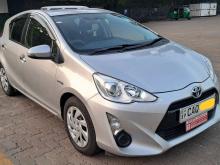 https://riyasewana.com/uploads/toyota-aqua-uburn-12735496405.jpg