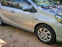 https://riyasewana.com/uploads/toyota-aqua-uburn-91142416626.jpg