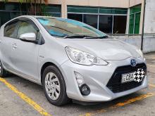 Toyota Aqua Urban G Grade 2015 Car