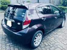https://riyasewana.com/uploads/toyota-aqua-urban-1110221122852.jpg
