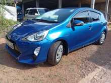 https://riyasewana.com/uploads/toyota-aqua-urban-111610564842.jpg