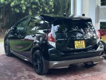 https://riyasewana.com/uploads/toyota-aqua-urban-116024417814.jpg