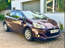 https://riyasewana.com/uploads/toyota-aqua-urban-1314320917735.jpg