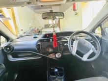 https://riyasewana.com/uploads/toyota-aqua-urban-1422035624292.jpg