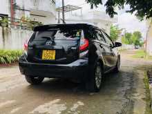 https://riyasewana.com/uploads/toyota-aqua-urban-1610243023002.jpg