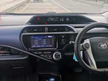 https://riyasewana.com/uploads/toyota-aqua-urban-18201841193.jpg