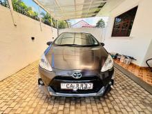 https://riyasewana.com/uploads/toyota-aqua-urban-1922510717934.jpg