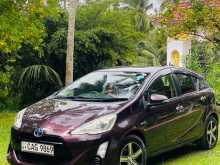 https://riyasewana.com/uploads/toyota-aqua-urban-2015-218581012163.jpg