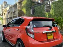 https://riyasewana.com/uploads/toyota-aqua-urban-2015-2215333212323.jpg