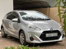 https://riyasewana.com/uploads/toyota-aqua-urban-2015-312564012722.jpg