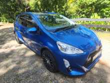 https://riyasewana.com/uploads/toyota-aqua-urban-2015-315454512622.jpg