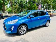 https://riyasewana.com/uploads/toyota-aqua-urban-2016-276502212572.jpg