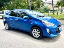https://riyasewana.com/uploads/toyota-aqua-urban-2016-276502212884.jpg