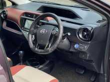 https://riyasewana.com/uploads/toyota-aqua-urban-211194622723.jpg