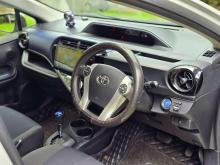 https://riyasewana.com/uploads/toyota-aqua-urban-211249436034.jpg