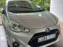 https://riyasewana.com/uploads/toyota-aqua-urban-211331094463.jpg