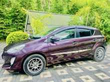 https://riyasewana.com/uploads/toyota-aqua-urban-218303922772.jpg