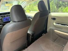 https://riyasewana.com/uploads/toyota-aqua-urban-2212225217266.jpg