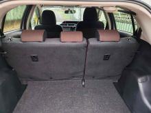 https://riyasewana.com/uploads/toyota-aqua-urban-27360624862.jpg