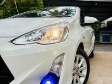 https://riyasewana.com/uploads/toyota-aqua-urban-317332824215.jpg